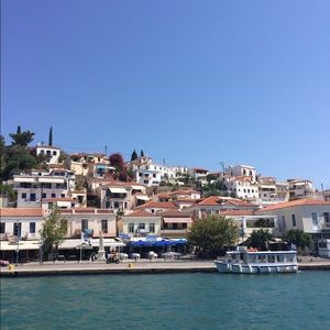 Meet your Posher, Robert